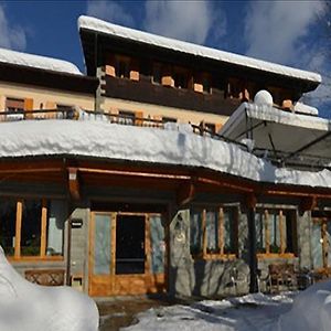 Albergo Ristorante Il Laghetto Фиумалбо Exterior photo