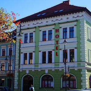 Hotel Leliwa Лесна Exterior photo