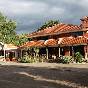 Garden House Hotel Вилкабамба Exterior photo