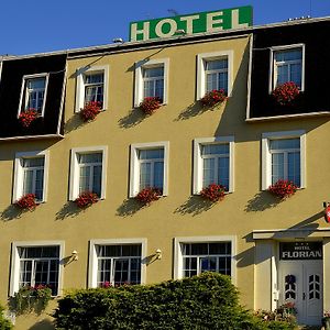 Hotel Florian Славков у Бърна Exterior photo