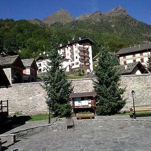 Pensione Genzianella Hotel Аланя Валсесия Exterior photo