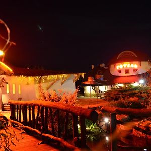 Hotel Veles Zolotonosha Exterior photo