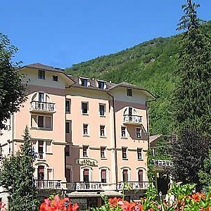 Limone Palace Aparthotel Лимоне Пиемонте Exterior photo