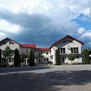 Pensiunea Cionca Str 1 Decembrie 1918 Nr 466 Hotel Gilău Exterior photo