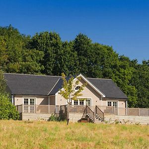 Endymion Lodge Колчестър Exterior photo