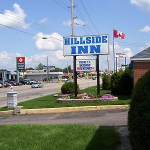Hillside Inn Пембрук Exterior photo