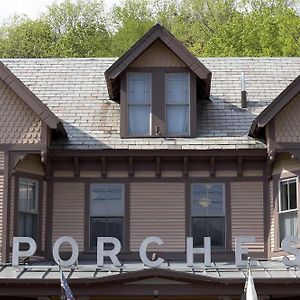 The Porches Inn At Mass Moca Норт Адамс Exterior photo