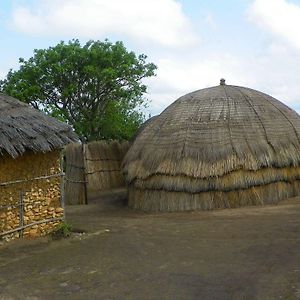 Swazi Village Home Stay Манзини Exterior photo