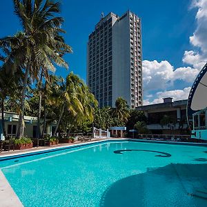 Gran Caribe Neptuno Triton Hotel Хавана Exterior photo