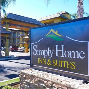 Simply Home Inn & Suites - Ривърсайд Exterior photo