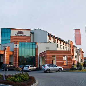 Hotel Novum & Spa Неполомице Exterior photo