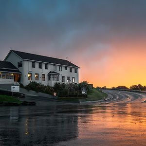 Lands End Hotel Блъф Exterior photo