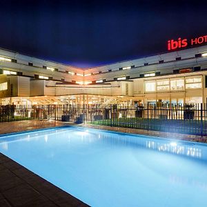 Ibis Site Du Futuroscope Hotel Шасней дю Пуату Exterior photo