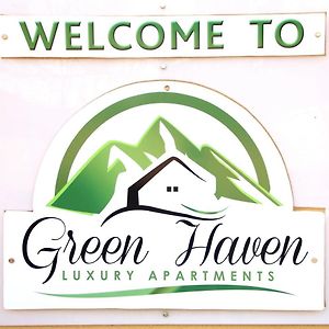 Green Haven Luxury Apartments Езулвини Exterior photo