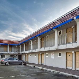 Americas Best Value Inn Ричмънт Exterior photo