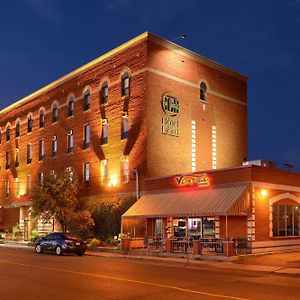 Hotel Du Fjord Chicoutimi Exterior photo