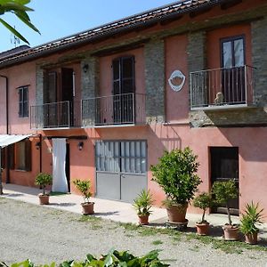 Agriturismo Ca Trinche Hotel Санто Стефано Белбо Exterior photo