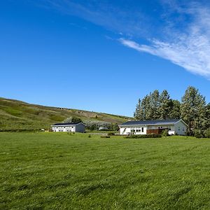 Vallakot Farm Guesthouse Лаугар Exterior photo