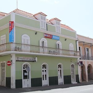 Mindelo Residencial Bed & Breakfast Exterior photo