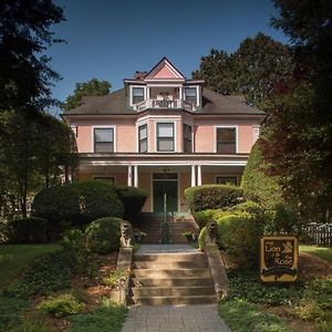 The Lion And The Rose Bed And Breakfast Ашвил Exterior photo