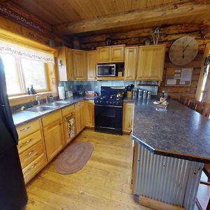 Canyon View Family Cabin, Deck, Tv Room, Games, Bbq, Campfire Монтичело Exterior photo