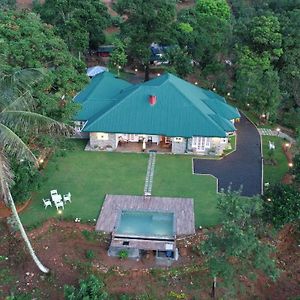 Rockbourne Bungalow Hotel Канди Exterior photo