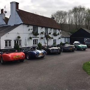 The Cricketers Arms Hotel Петуърт Exterior photo