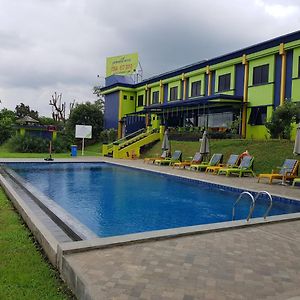 Primebiz Hotel Karawang Cikampek Exterior photo