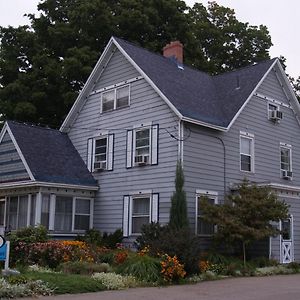 Four Creeks Bed&Breakfast Bed & Breakfast Fairview  Exterior photo