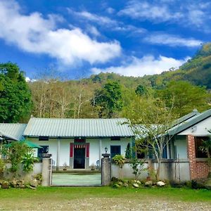 Yellow Stone M.V. Bed & Breakfast Сануи Exterior photo