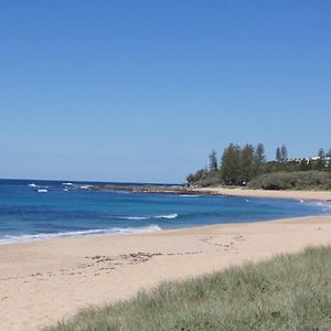 Wellington Parade 15A Shelly Beach Caloundra Villa Exterior photo