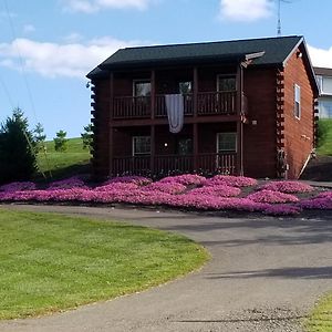 Amish Blessings Cabins Милърсбърг Exterior photo