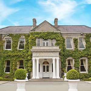 Finnstown Castle Hotel Лукан Exterior photo