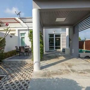 Paknampran 2 Bedrooms Pool Villa Пран Бури Exterior photo