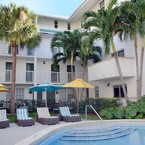Suites At Coral Resorts Маями Exterior photo