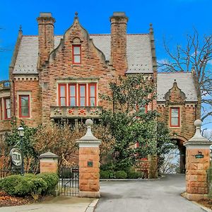 The Gables At Stirling Guest Hotel Рединг Exterior photo