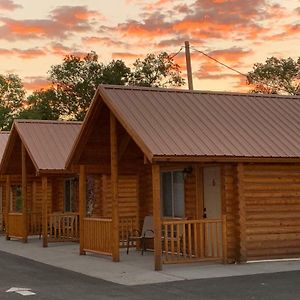 Countryside Cabins Пейнгуич Exterior photo