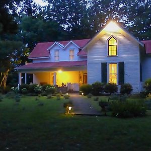 Mulberry Lavender Farm And B&B Exterior photo