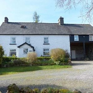 Dolifor Apartment Llanwrthwl Exterior photo