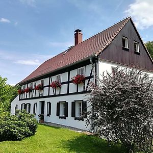 Lusatia Farm Bed & Breakfast Лесна Exterior photo