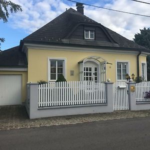 Haus In Idyllischer Lage Villa Виена Exterior photo