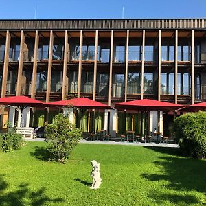 Gasthof-Hotel Hoehensteiger Розенхайм Exterior photo