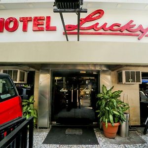 Lucky Hotel Bandra Мумбай Exterior photo