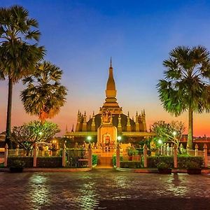 Green Land Hotel Ban Nongdouang Exterior photo