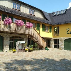 Pension Raupennest Mit Blockhaussauna Hotel Бауцен Exterior photo