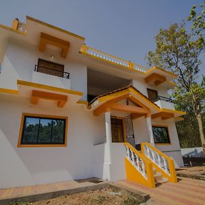 Oyo 13914 Home Graceful Studio Siolim Мапуса Exterior photo