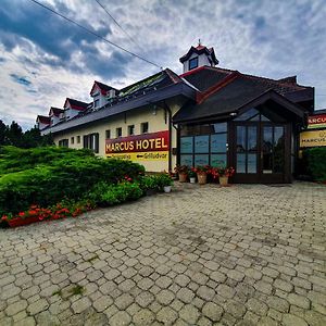 Retro Szallas, Torony Bed & Breakfast Exterior photo