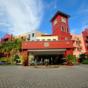 Ombak Villa Langkawi Пантай Ченанг Exterior photo