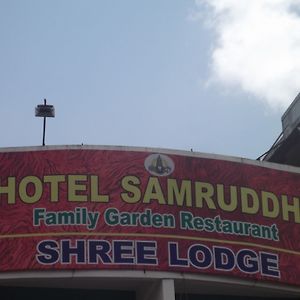 Samruddhi And Shree Inn Lodge Пюн Exterior photo