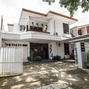 Reddoorz Near Sanan Malang Apartment Exterior photo